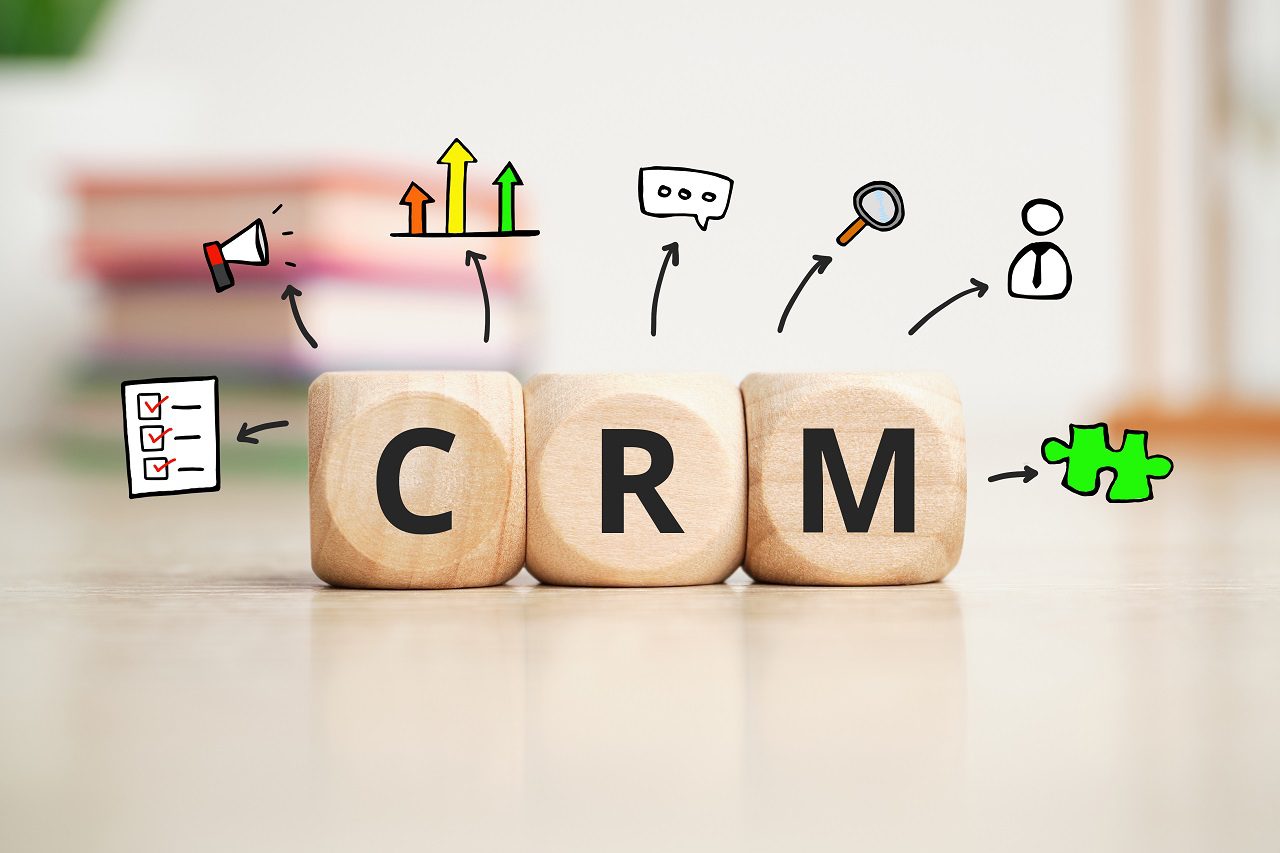 Qué es un sistema de CRM y cómo implementarlo